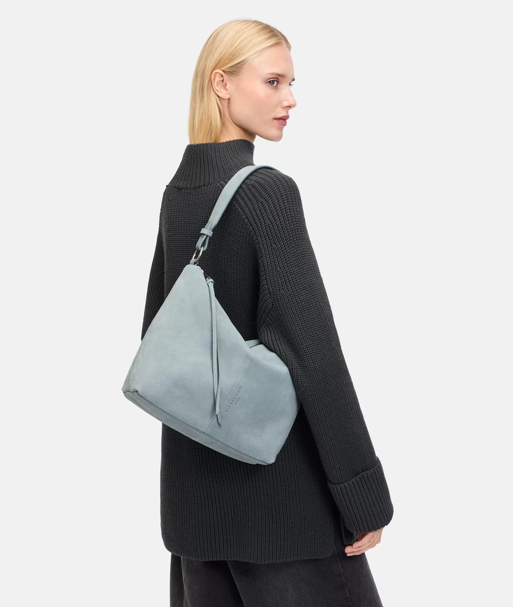 LIEBESKIND BERLIN Shoulder Bags>Aissa Hobo M paleblue