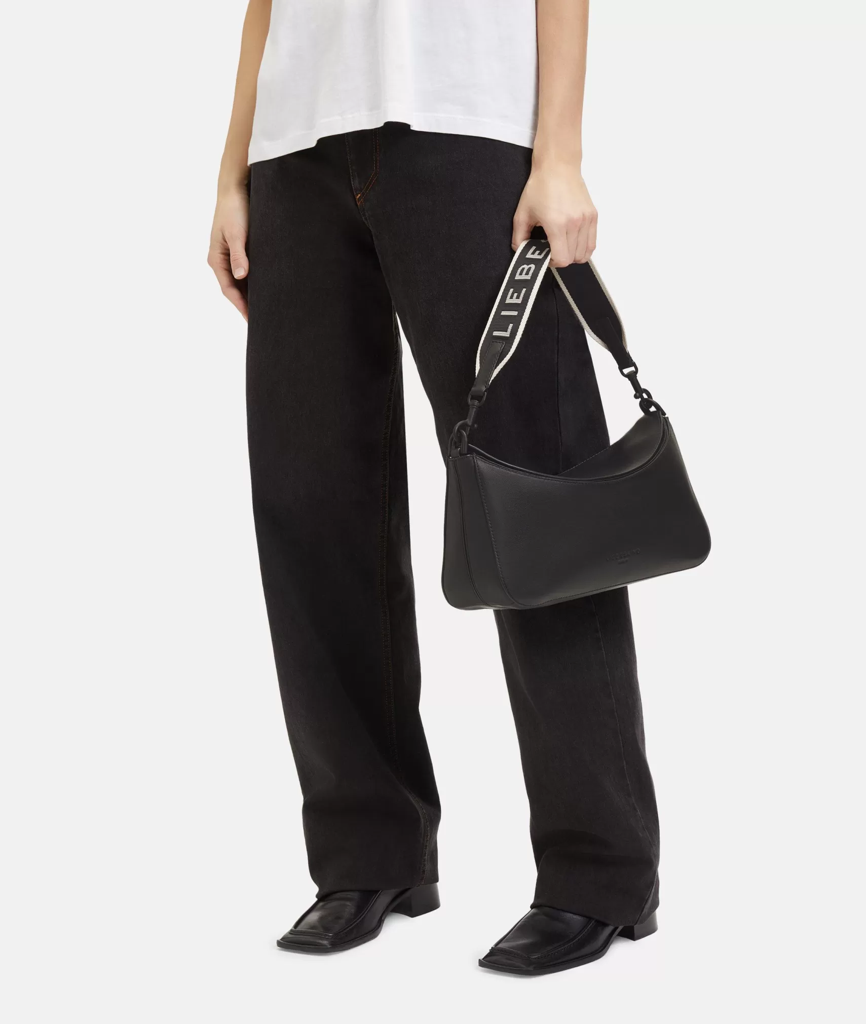 LIEBESKIND BERLIN Leather Bags | Shoulder Bags>Alessa Shoulder-Bag S black