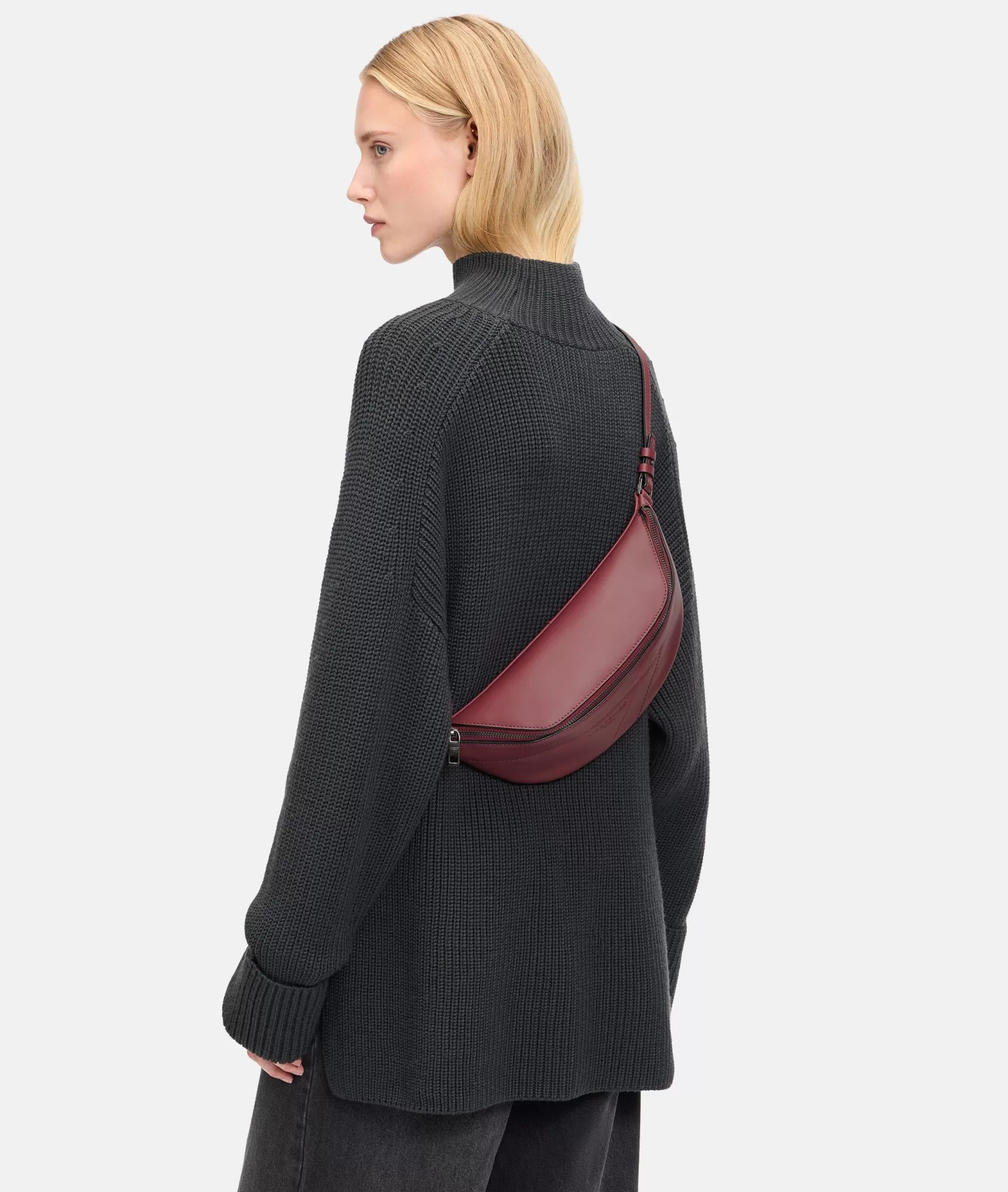 LIEBESKIND BERLIN Bestsellers | Leather Bags>Edda Belt Bag M bordeaux