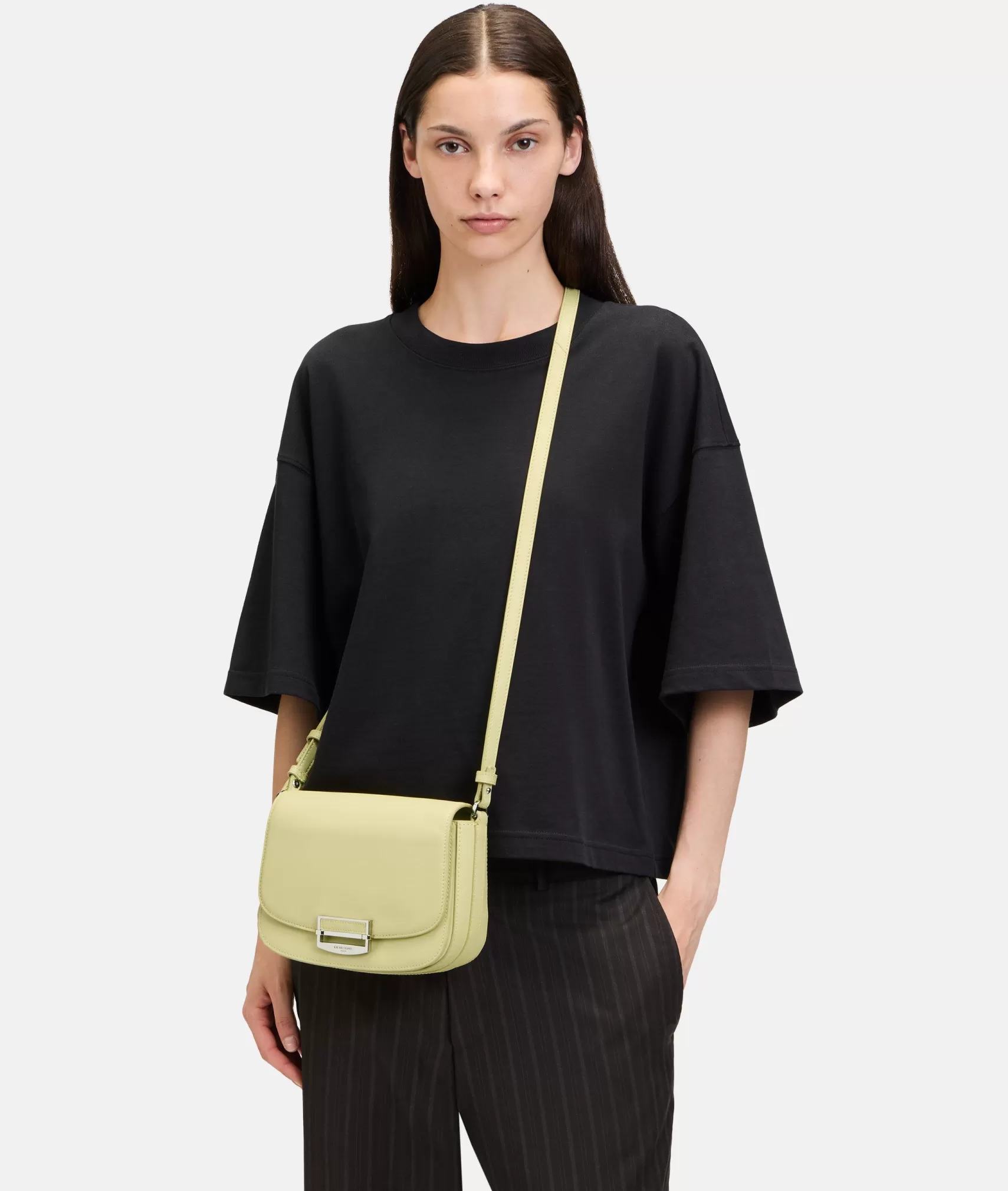 LIEBESKIND BERLIN Leather Bags | Sling Bags>Ezra Crossbody M lightlemon