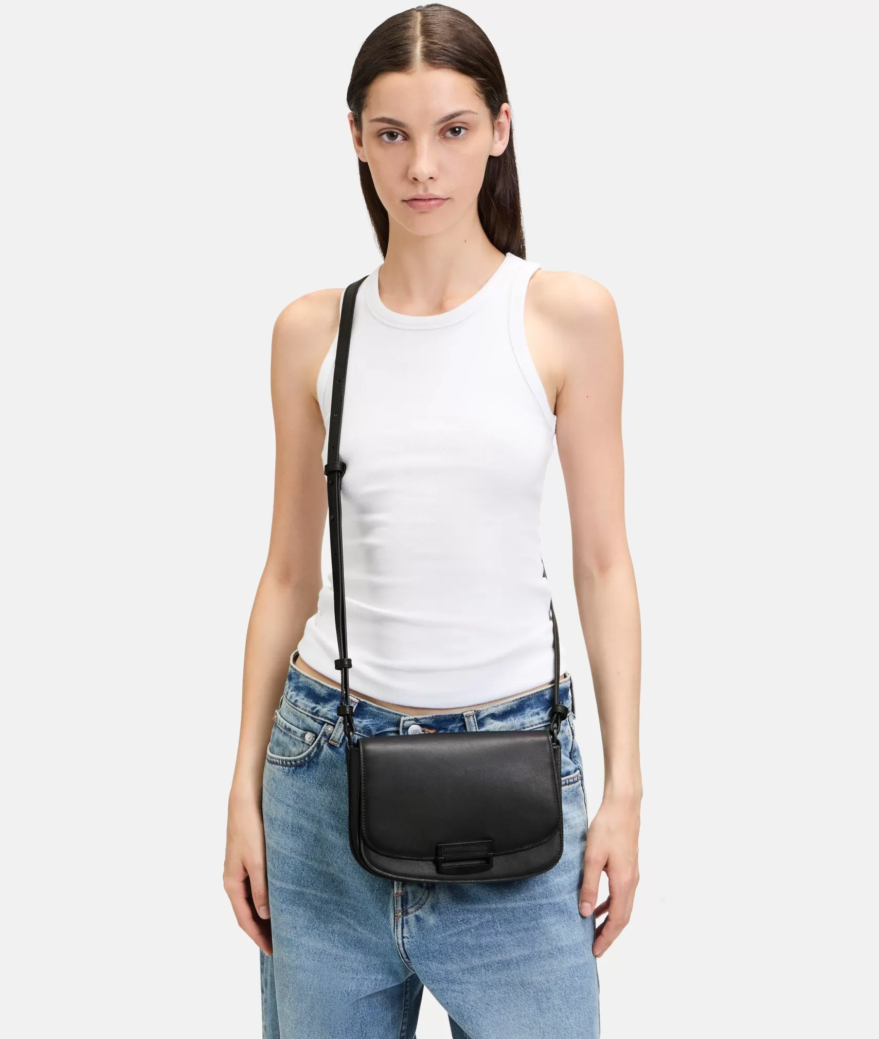 LIEBESKIND BERLIN Leather Bags | Sling Bags>Ezra Crossbody M black