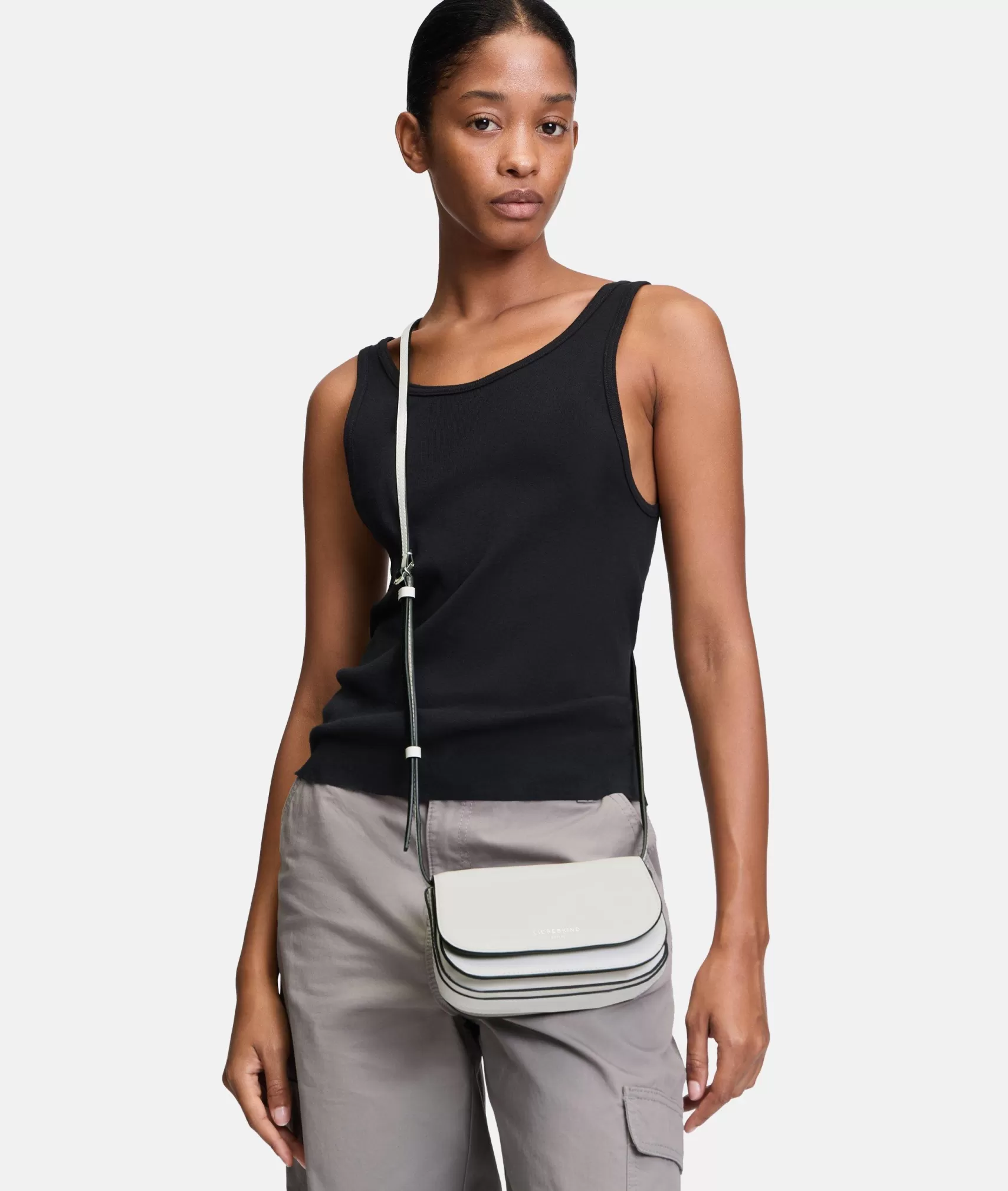 LIEBESKIND BERLIN Leather Bags | Sling Bags>Ezra Crossbody XS white