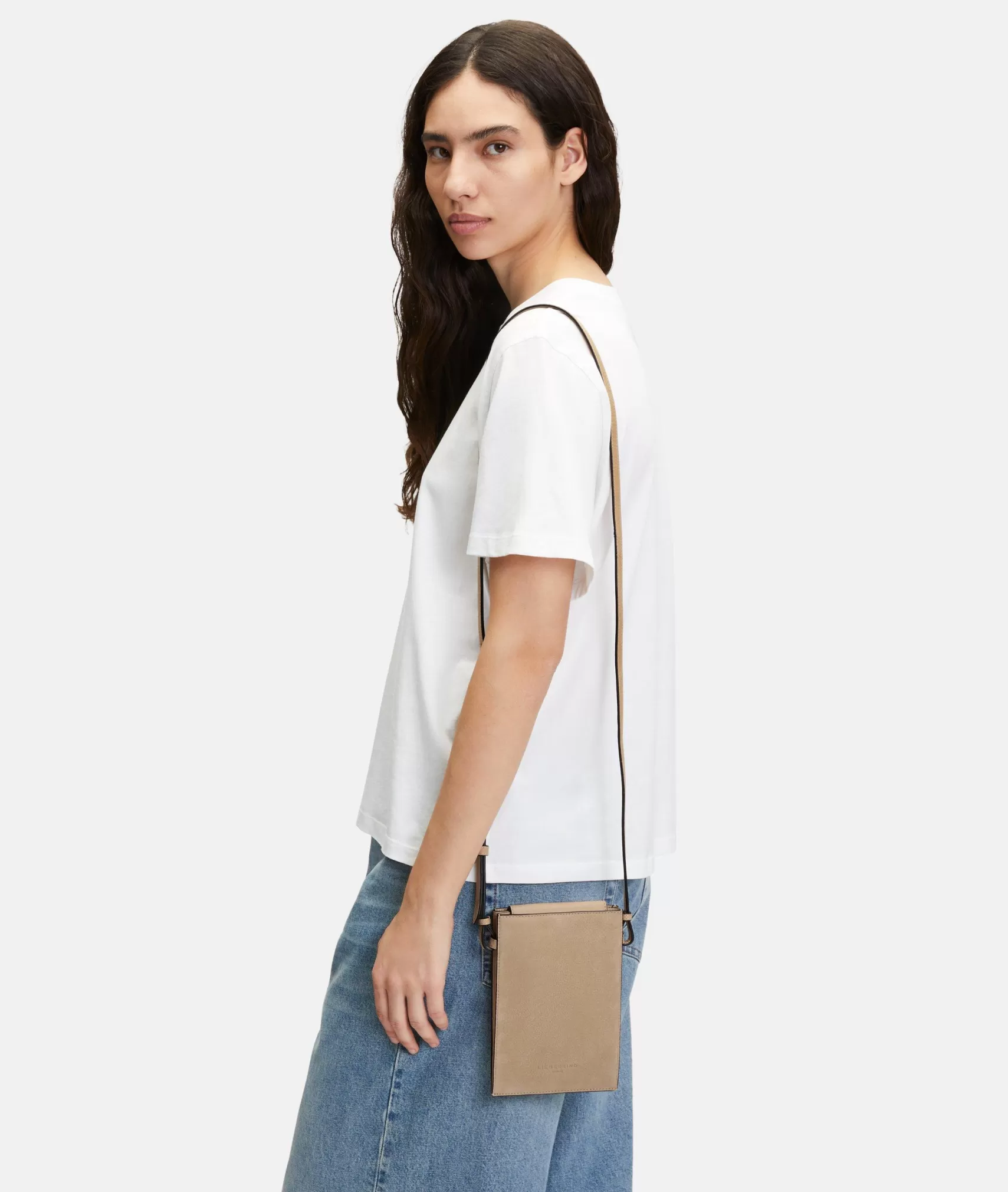 LIEBESKIND BERLIN Mobile Accessories>Hilla Mobile Pouch sandstone