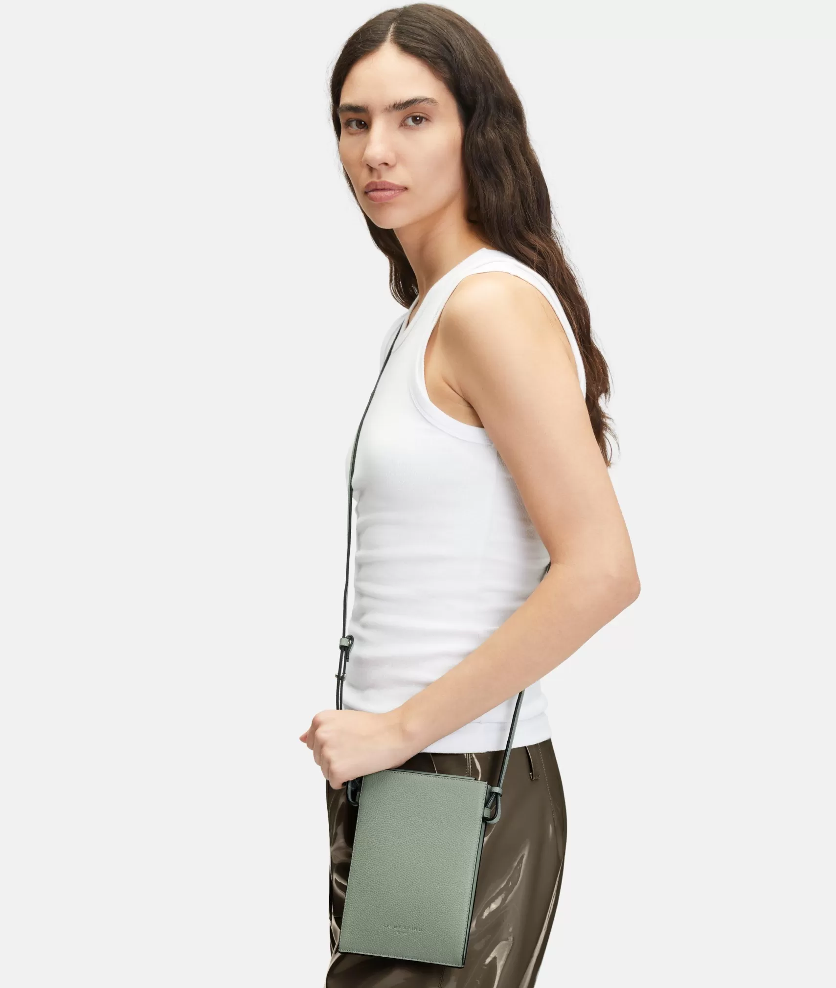 LIEBESKIND BERLIN Mobile Accessories>Hilla Mobile Pouch sagegreen