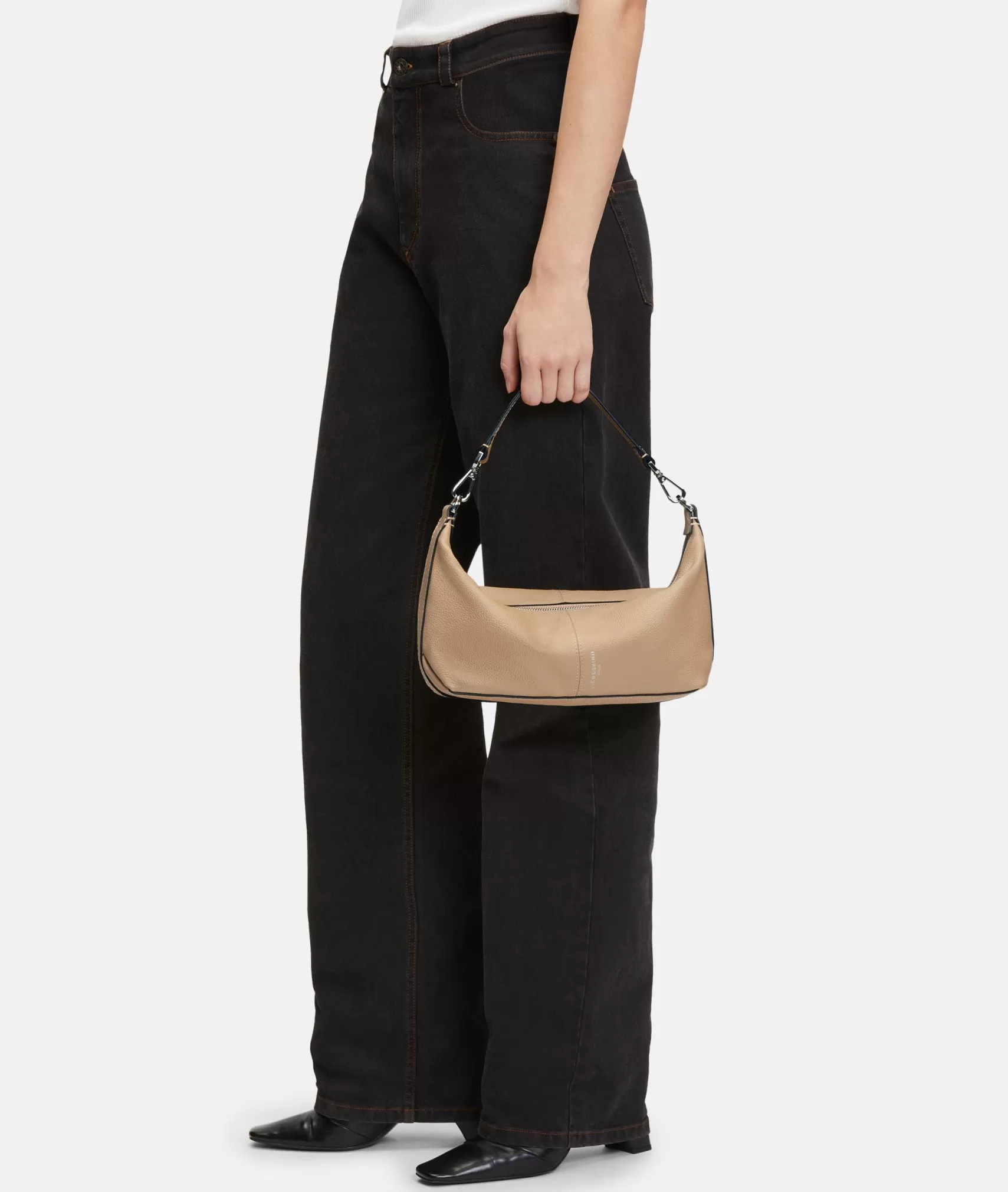 LIEBESKIND BERLIN Leather Bags | Shoulder Bags>Hobo sandstone