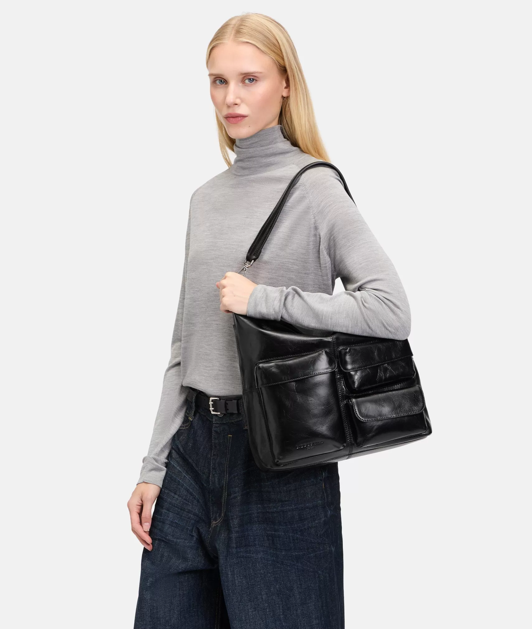 LIEBESKIND BERLIN Bestsellers | Leather Bags>Hobo M black