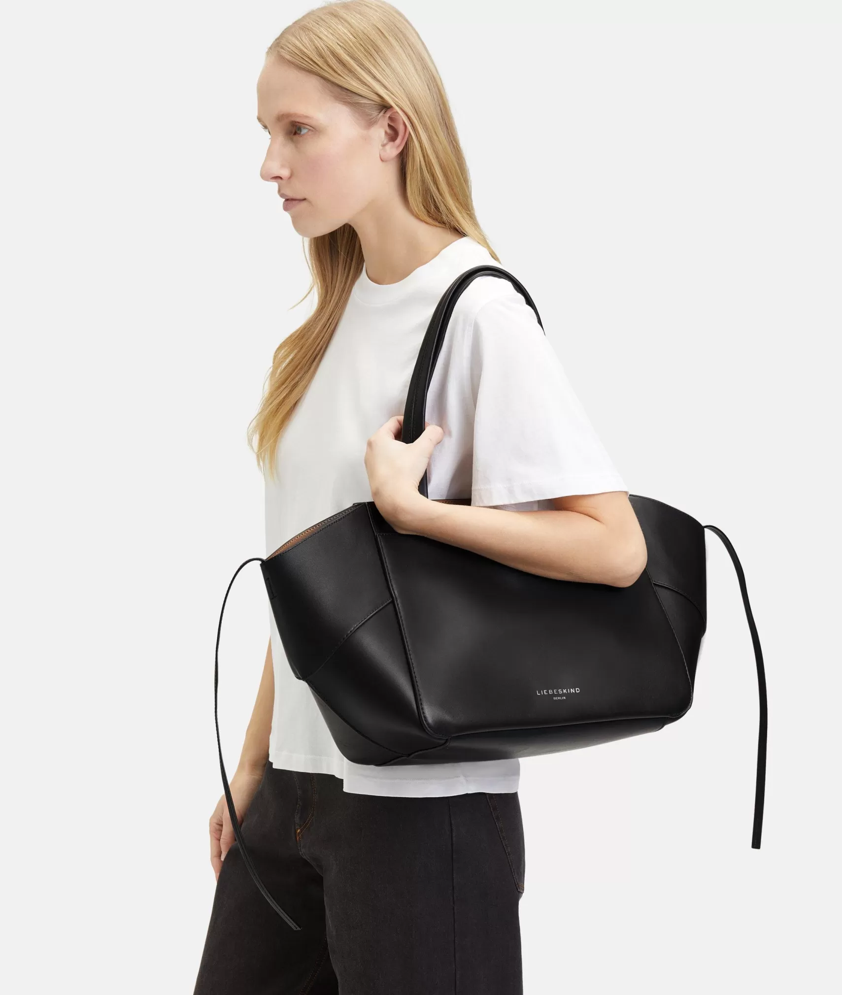 LIEBESKIND BERLIN Business Bags | Shopper>Lilly Shopper M black