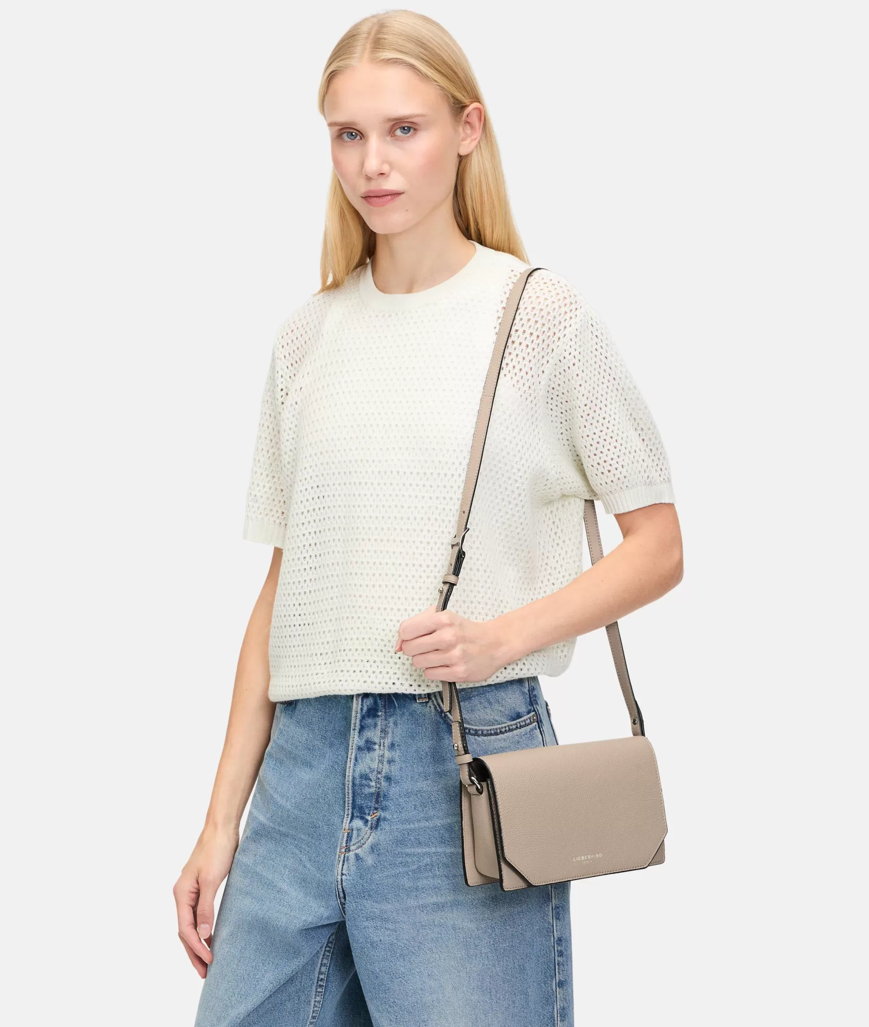 LIEBESKIND BERLIN Leather Bags | Sling Bags>Lora Crossbody S beige