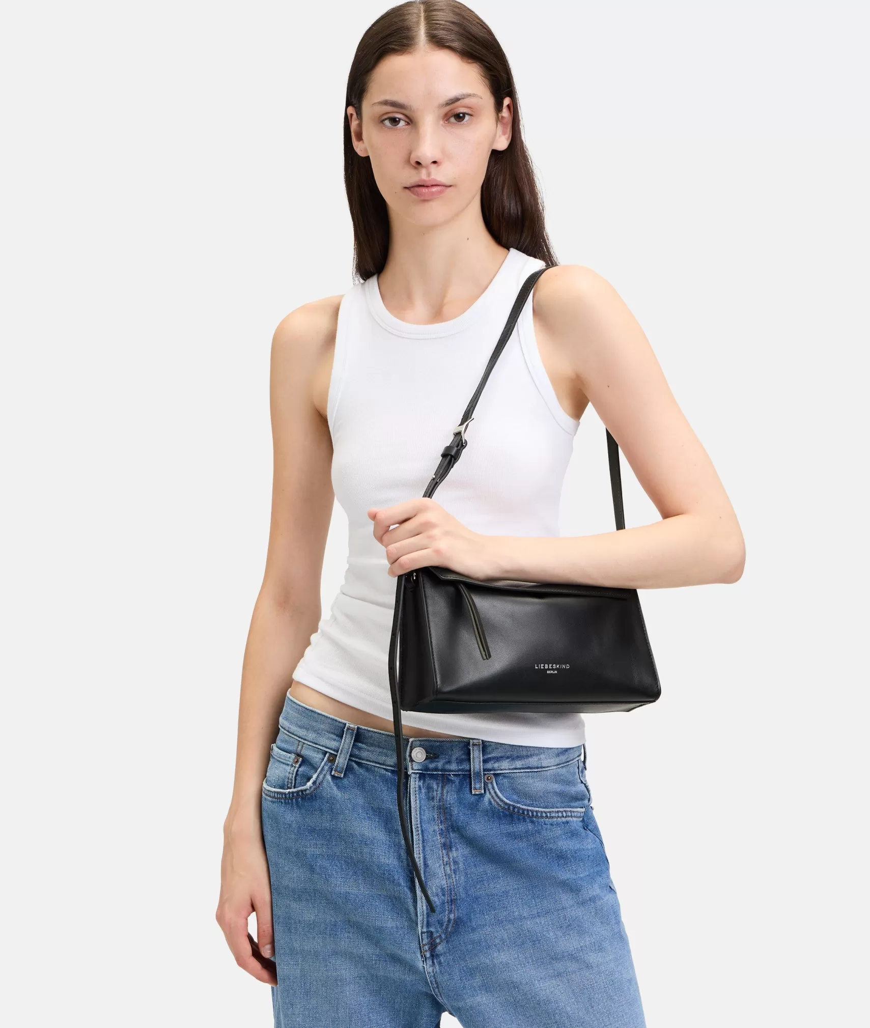 LIEBESKIND BERLIN Leather Bags | Sling Bags>Lora Crossbody S black