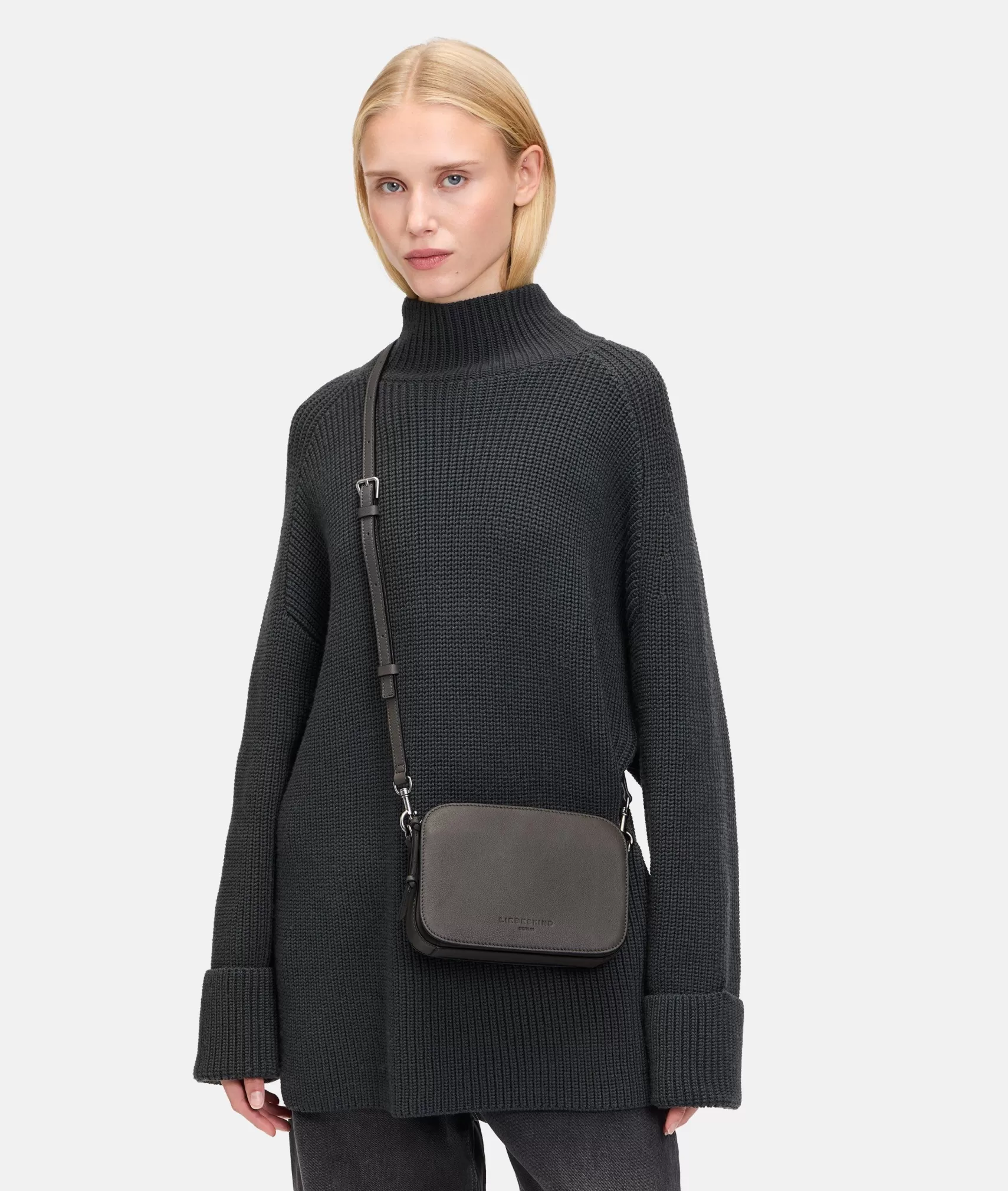 LIEBESKIND BERLIN Bestsellers | Leather Bags>Luka Crossbody S anthracite