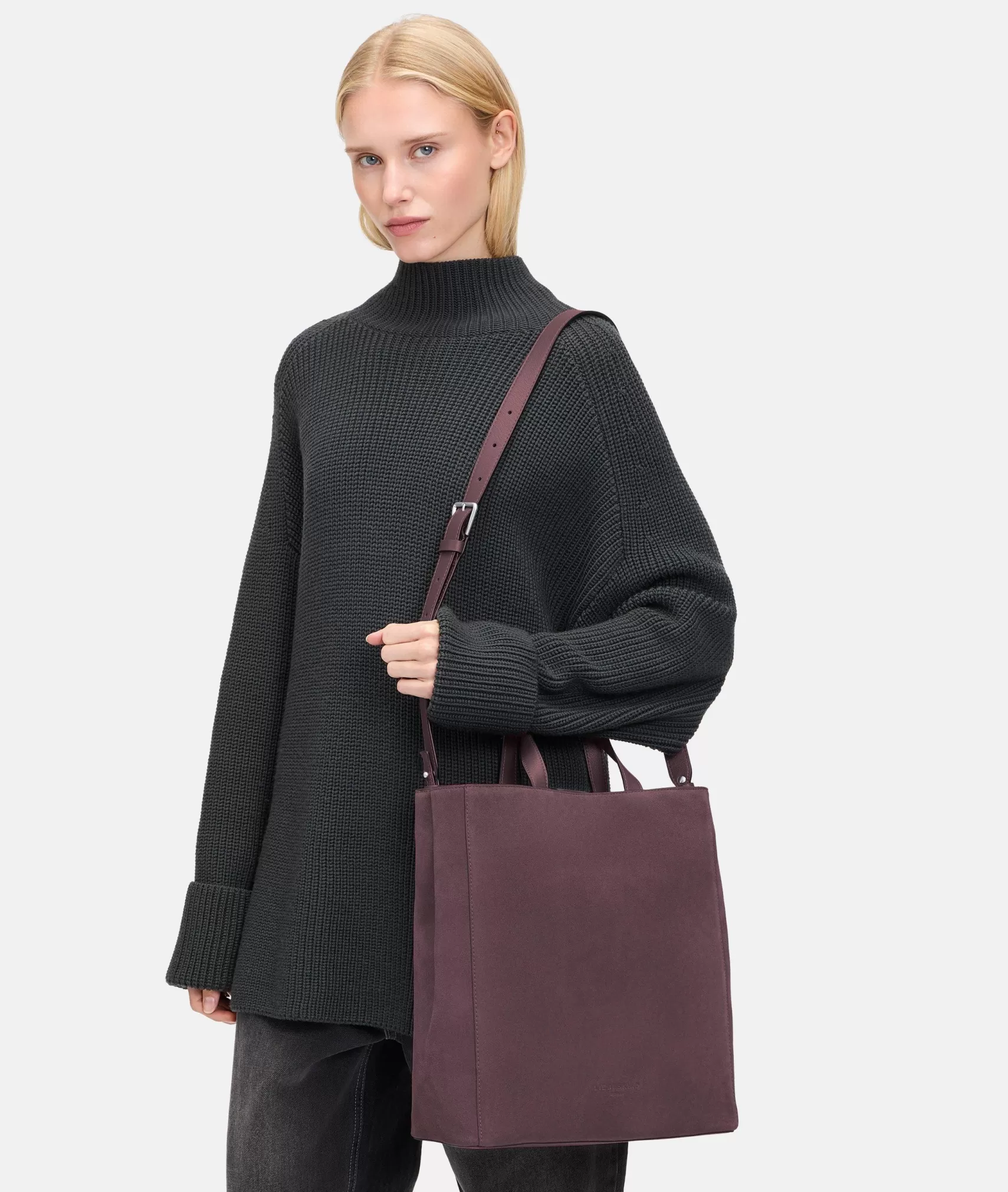 LIEBESKIND BERLIN Handbags>Paper Bag M bordeaux