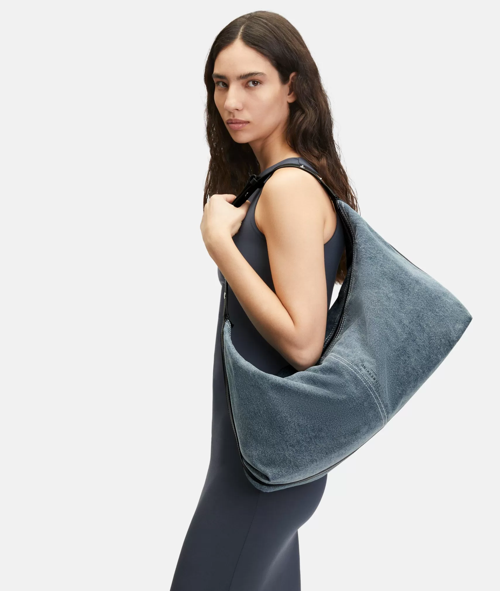 LIEBESKIND BERLIN Shoulder Bags>Paris Hobo L paleblue