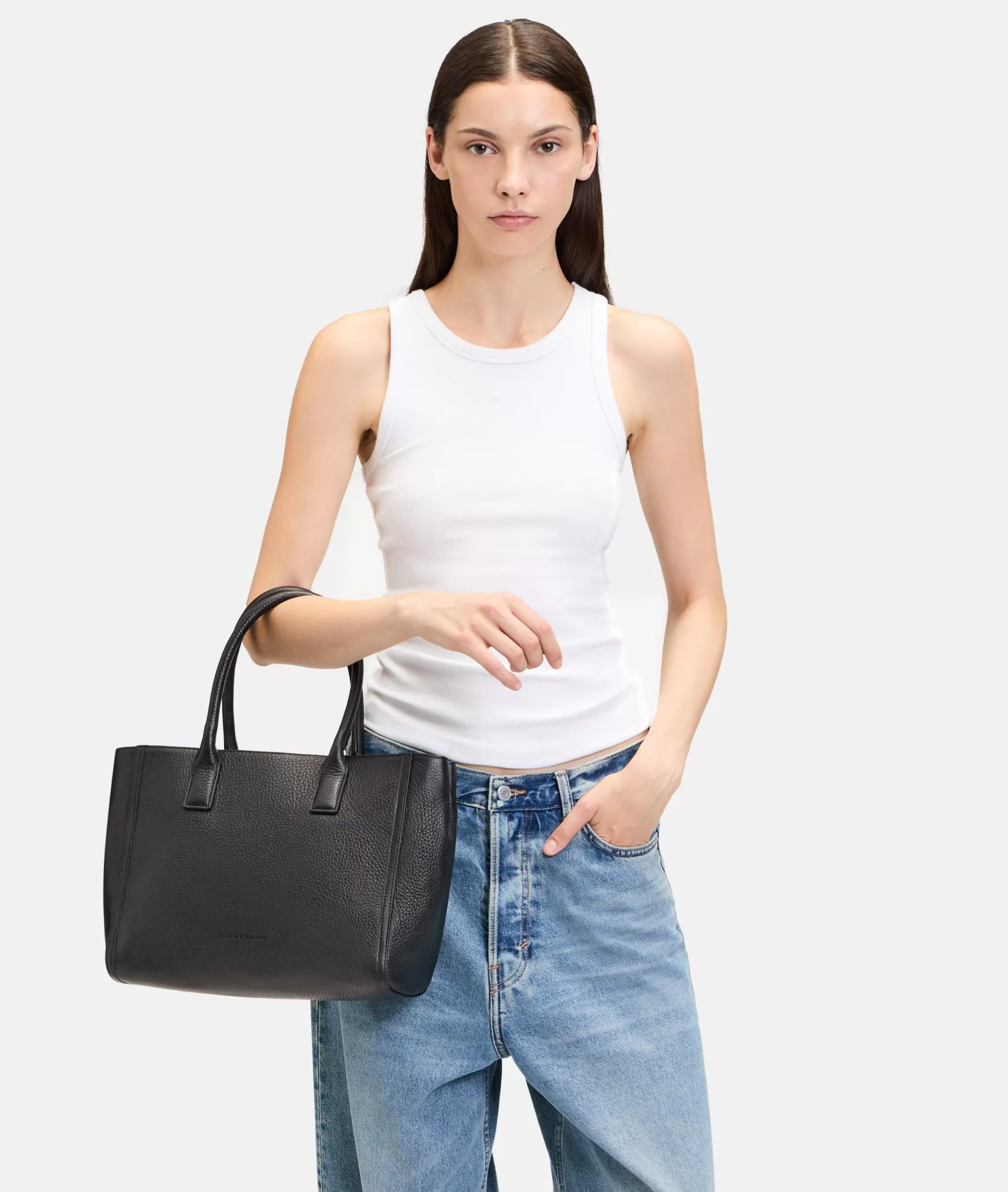 LIEBESKIND BERLIN Leather Bags | Shopper>Shopper Crossbody M black