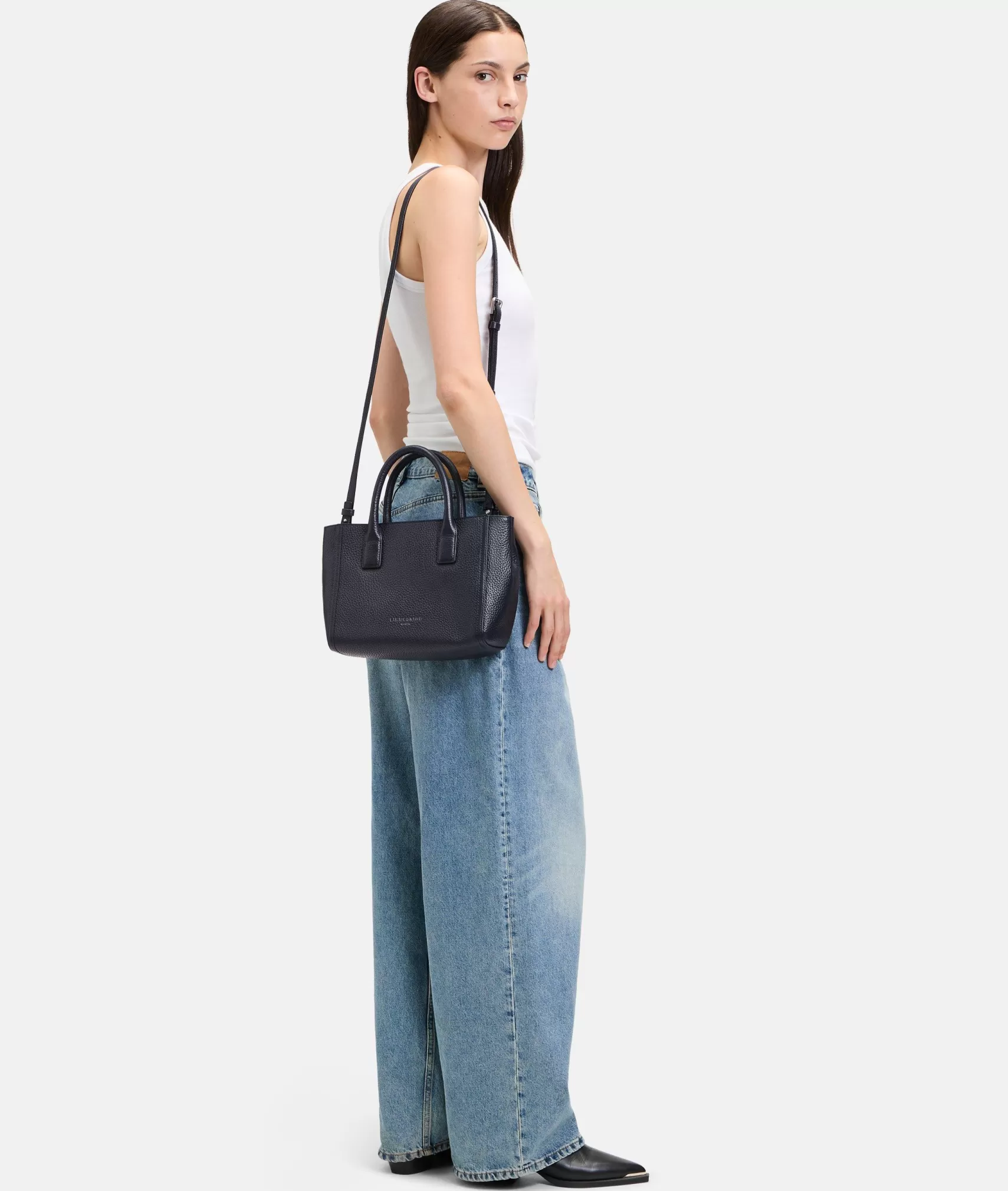 LIEBESKIND BERLIN Leather Bags | Sling Bags>Shopper Crossbody S navy