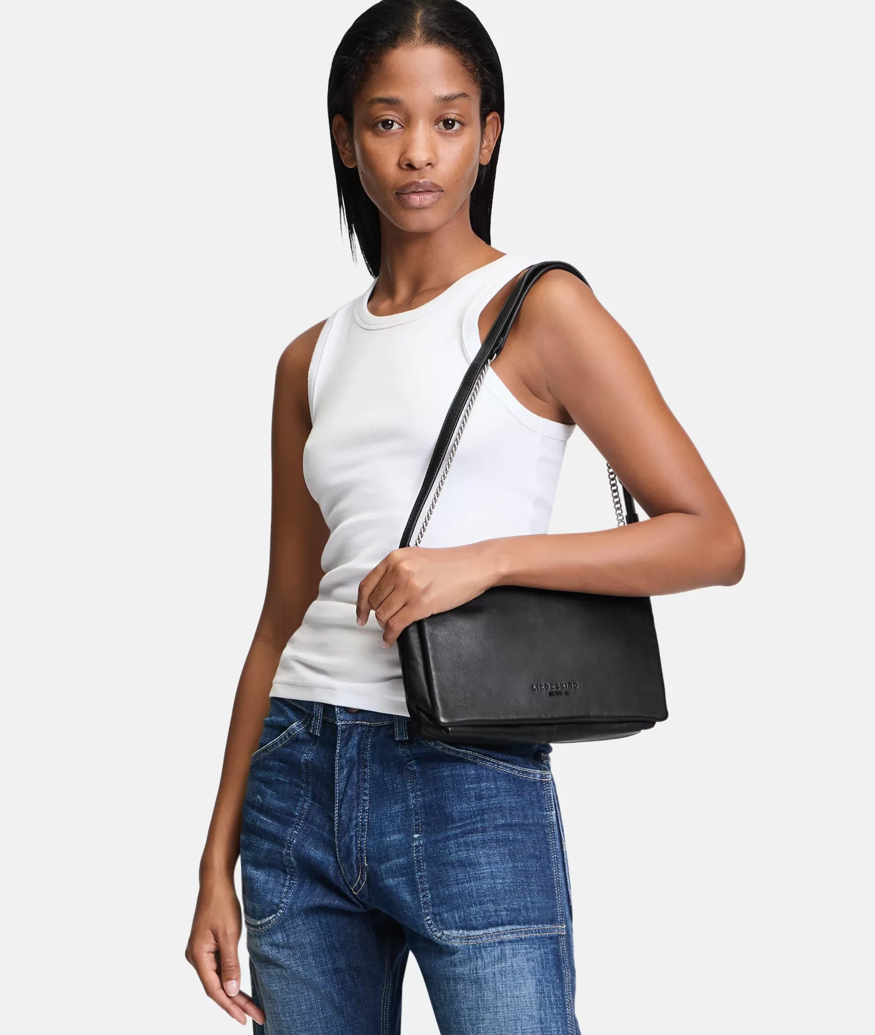 LIEBESKIND BERLIN Sling Bags | Leather Bags>Valeria Crossbody S black